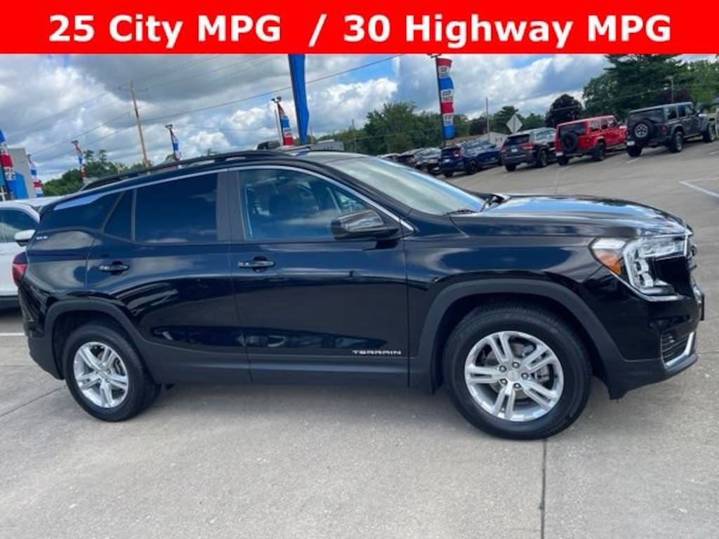 Used 2022 GMC Terrain SLE SUV