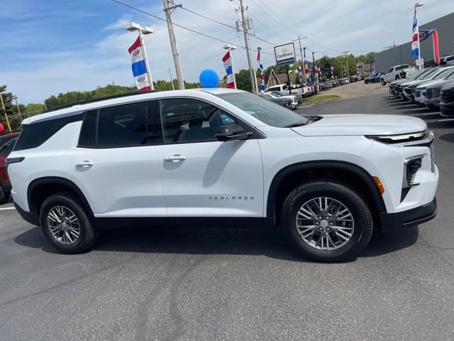2026 Chevrolet Traverse AWD LT's photo