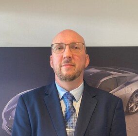 Staff member Christopher Warren from ID_09d4d14932e3