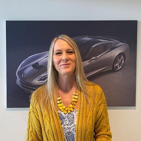 Staff member Tracey Bellew from ID_b948e5c54e47