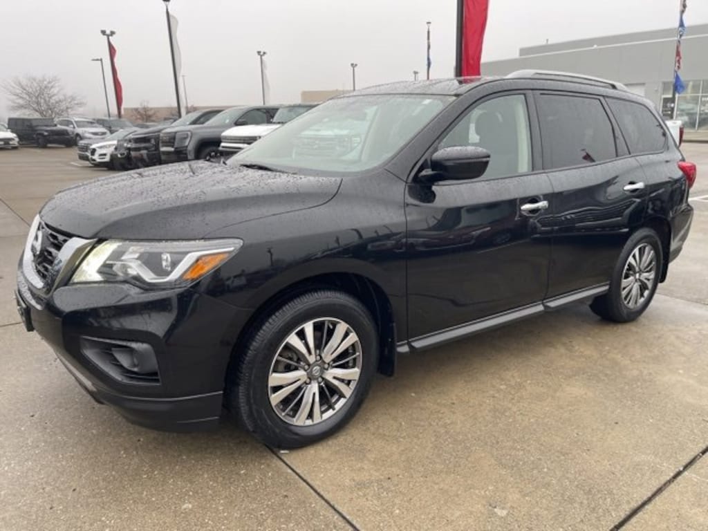 Used 2019 Nissan Pathfinder S SUV
