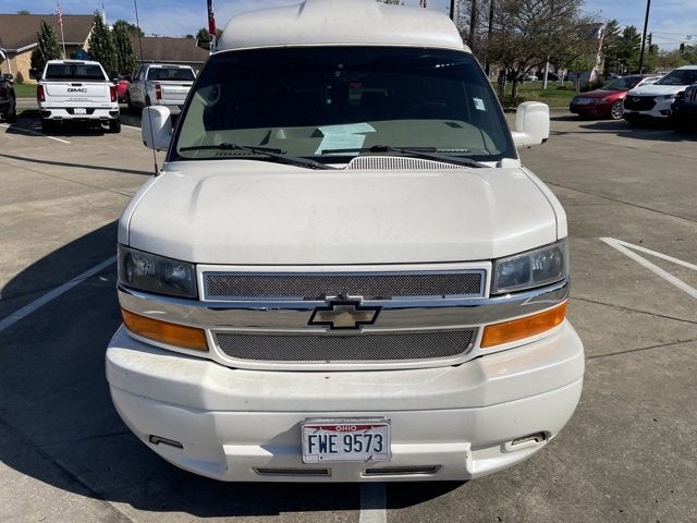 2013 Chevrolet Express Cargo 1500 Van photo 2