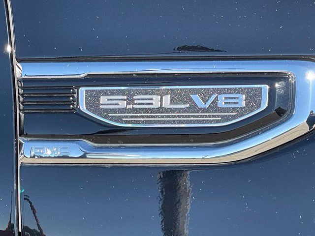 2025 GMC Sierra 1500 SLT - Photo 9