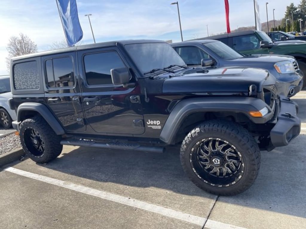 Used 2019 Jeep Wrangler Unlimited Sport S 4x4 SUV