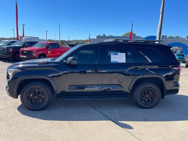 2023 Toyota Sequoia TRD Pro - Photo 9