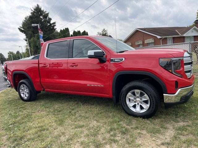 2026 GMC Sierra 1500 SLE's photo