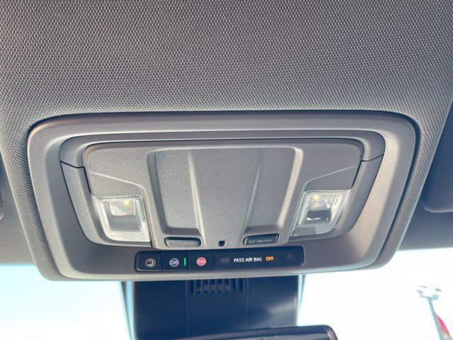 2025 GMC Sierra 1500 SLT - Photo 28