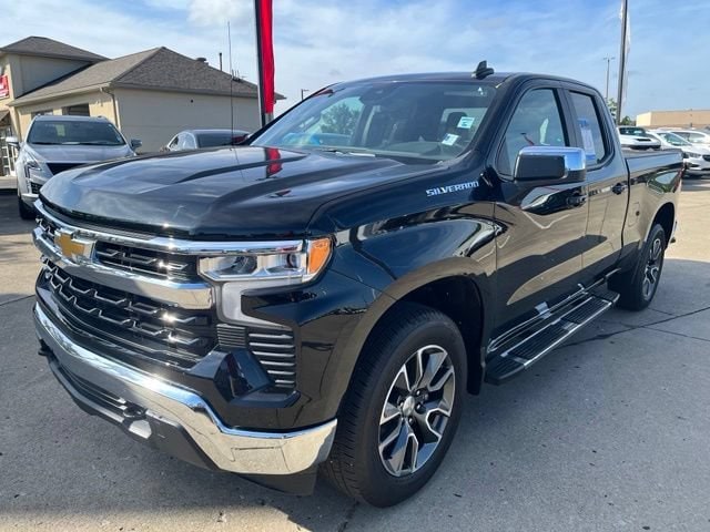 2024 Chevrolet Silverado 1500 LT - Photo 8