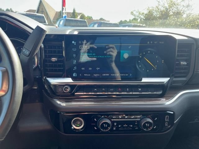2024 Chevrolet Silverado 1500 LT - Photo 17