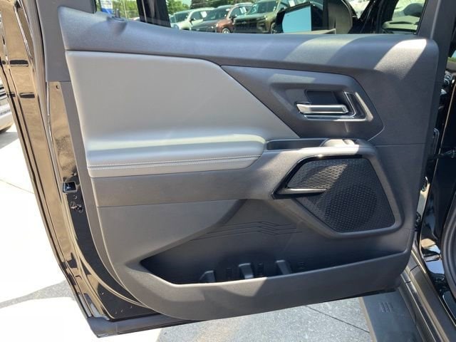 2026 Chevrolet Silverado EV Trail Boss - Photo 20