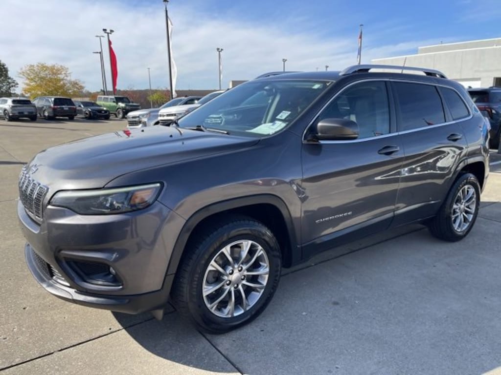 Used 2019 Jeep Cherokee Latitude Plus 4x4 SUV
