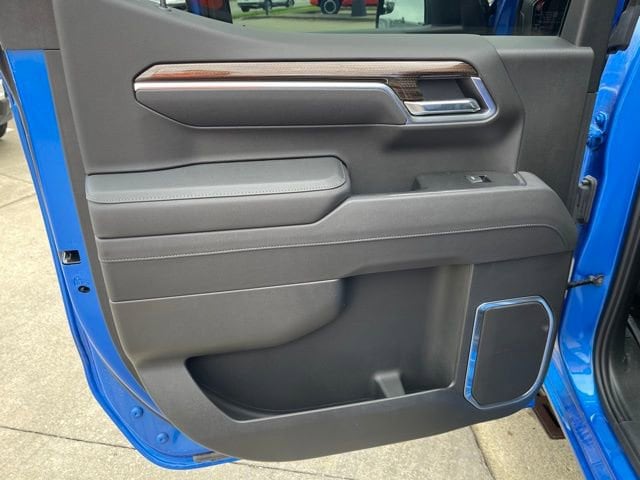 2025 Chevrolet Silverado 1500 RST - Photo 18