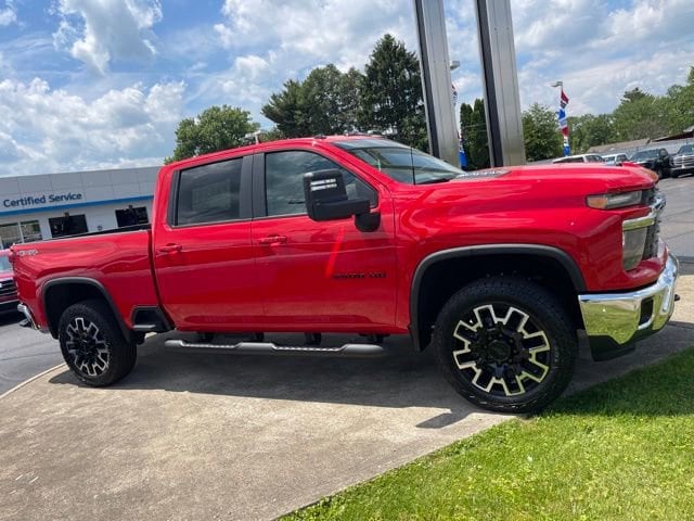 2026 Chevrolet Silverado HD LT 4WD Crew Cab Standard Box's photo