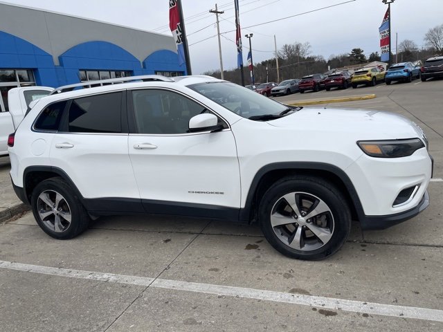 2019 Jeep Cherokee Limited's photo