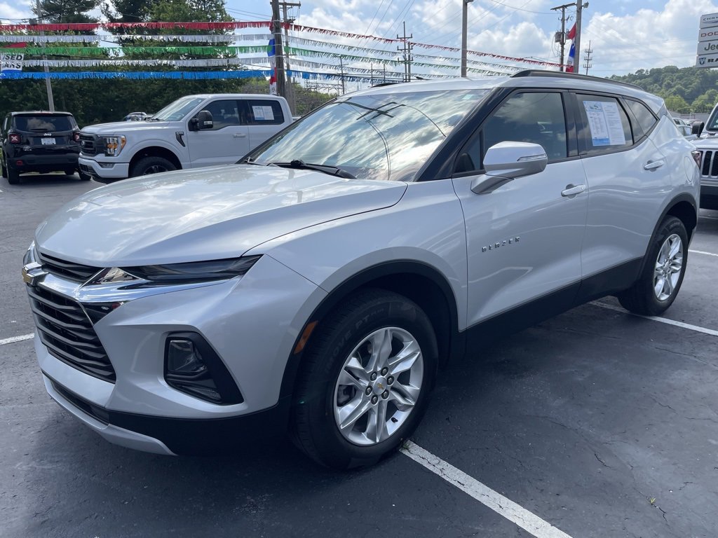 2022 Chevrolet Blazer 2LT photo 2