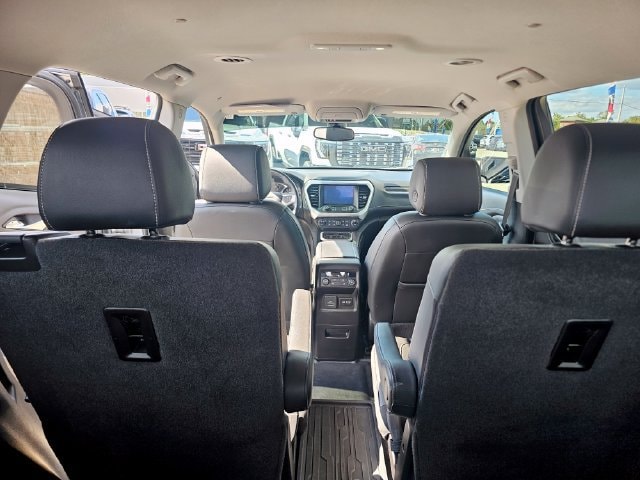 2023 GMC Acadia SLT - Photo 22