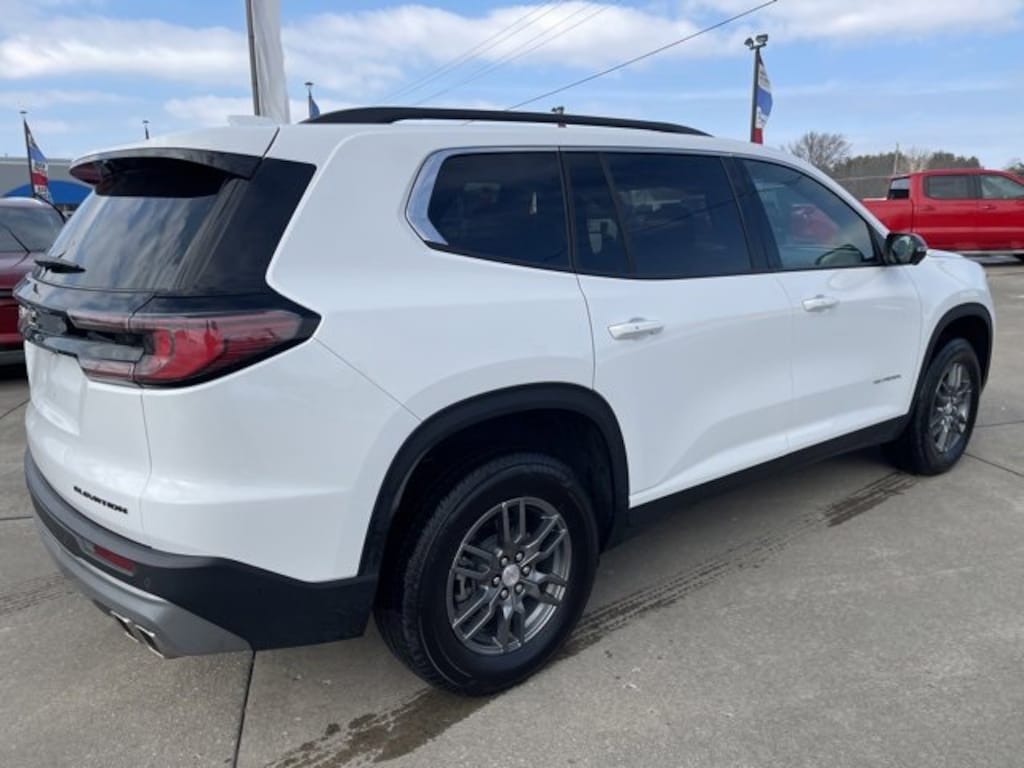 Used 2025 GMC Acadia Elevation SUV