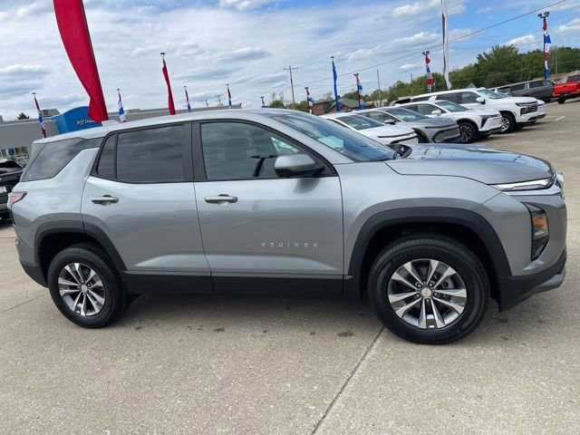 2026 Chevrolet Equinox LT 1.5T's photo