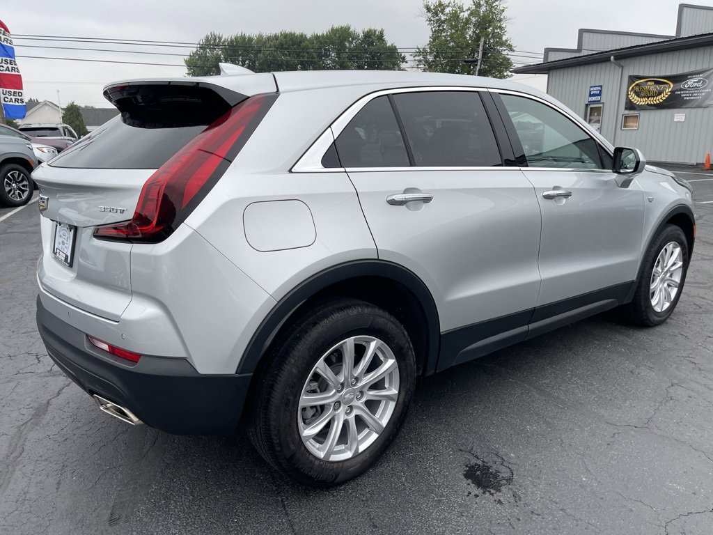 2021 Cadillac XT4 Luxury photo 3