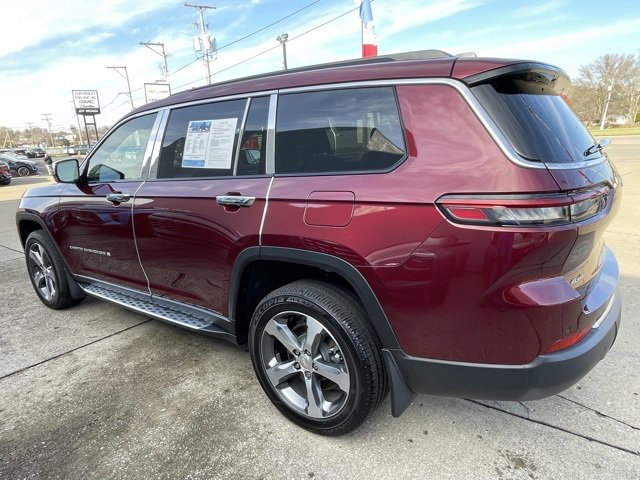 2025 Jeep Grand Cherokee Limited photo 4