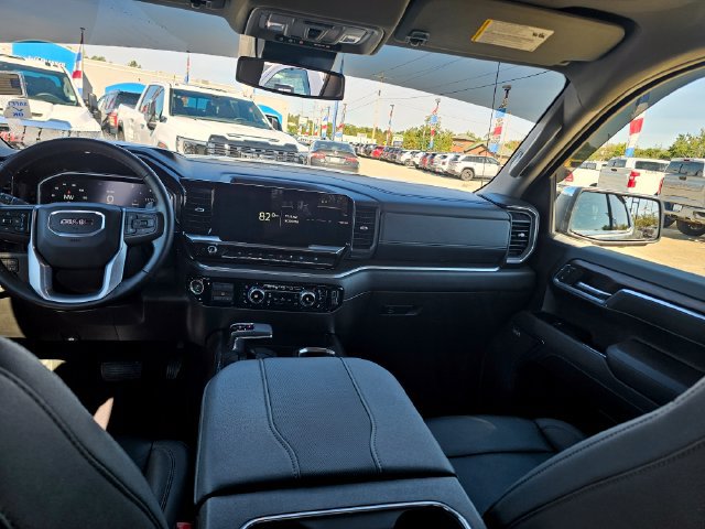 2026 GMC Sierra 1500 SLT - Photo 17