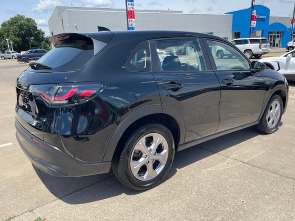 Used 2025 Honda HR-V AWD LX SUV