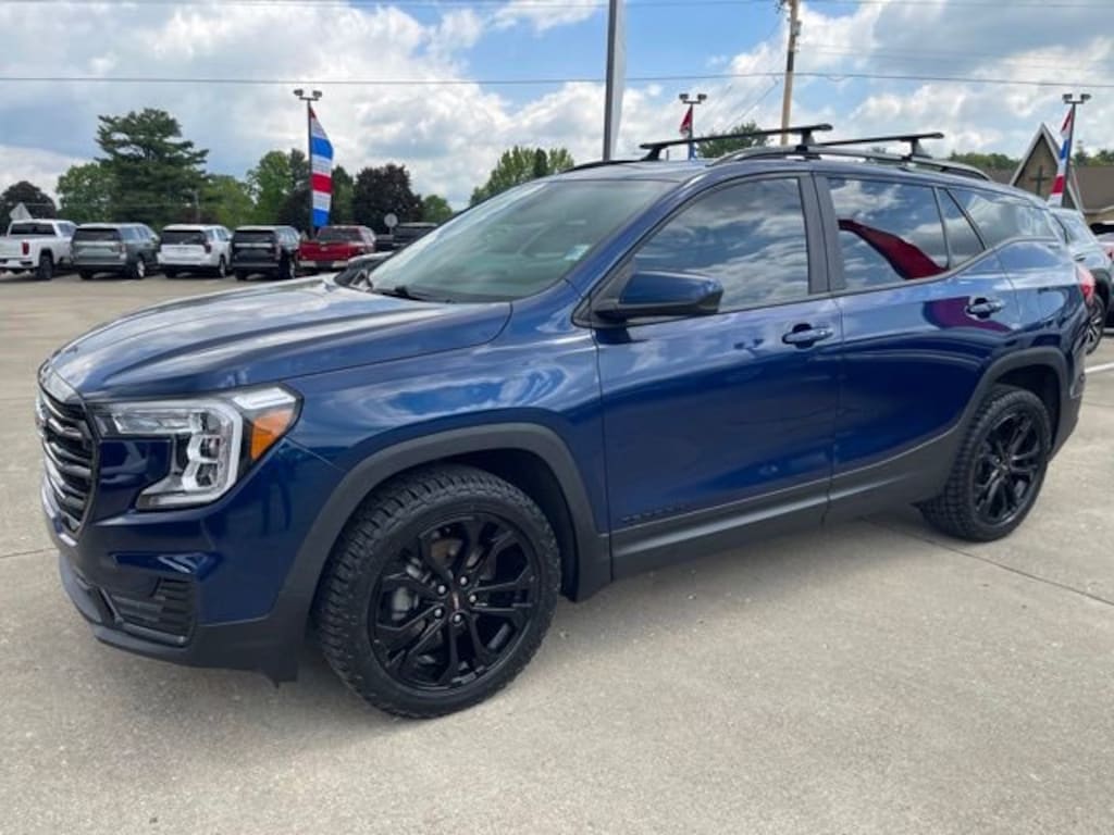 Used 2022 GMC Terrain SLE SUV