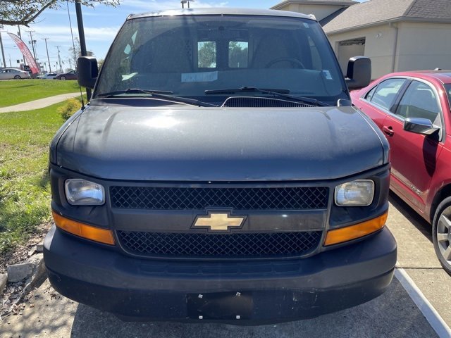 2014 Chevrolet Express Cargo 1500 Work Van photo 2