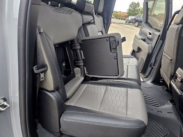 2024 Chevrolet Silverado 1500 ZR2 - Photo 21