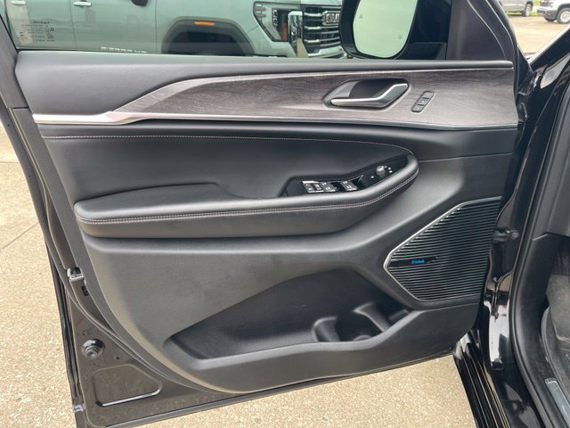 2021 Jeep Grand Cherokee L Overland - Photo 23