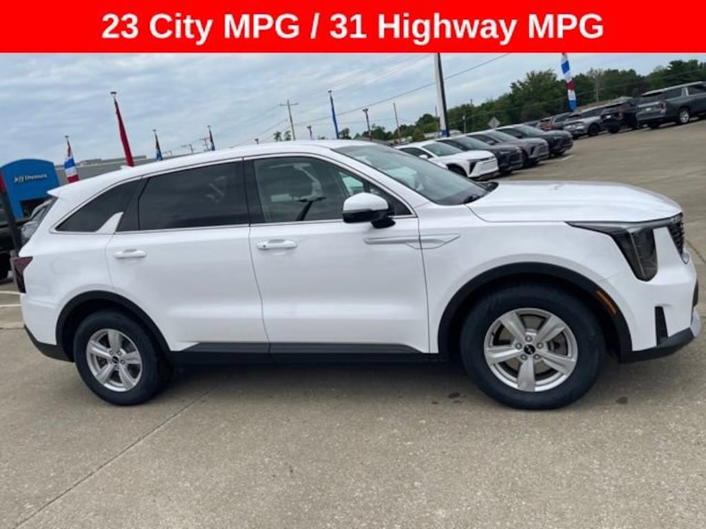 Used 2024 Kia Sorento LX SUV