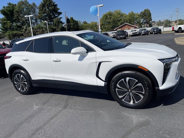 2026 Chevrolet Blazer EV LT's photo