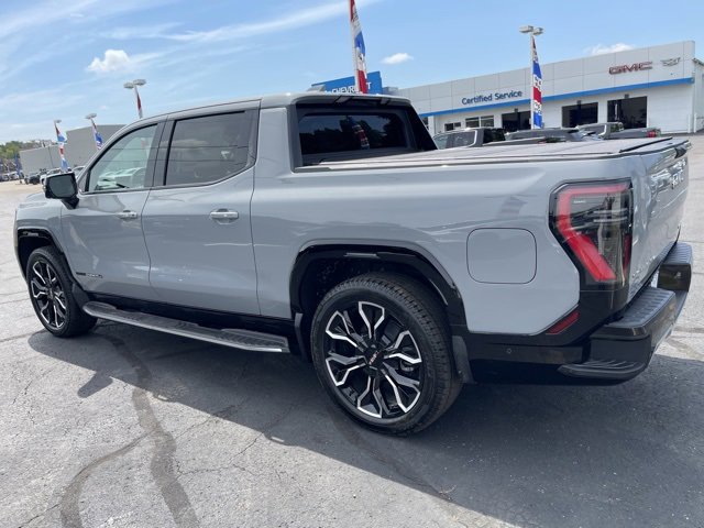 2026 Gmc Sierra EV Denali photo 4
