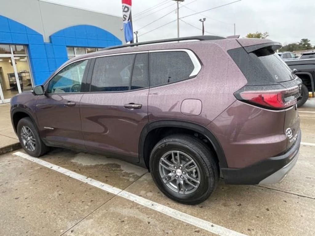 Used 2025 GMC Acadia Elevation SUV