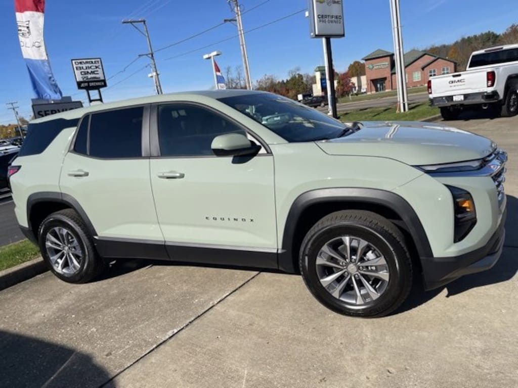 New 2026 Chevrolet Equinox LT SUV