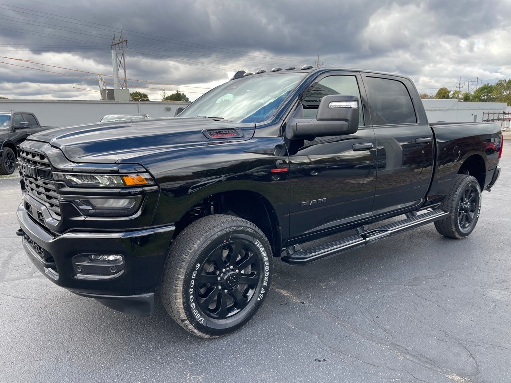 New 2026 Ram 2500 BIG HORN CREW CAB 4X4 6'4 BOX Pickup