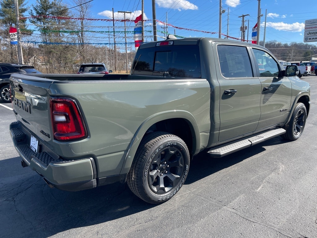 New 2026 Ram 1500 BIG HORN CREW CAB 4X4 5'7 BOX Pickup