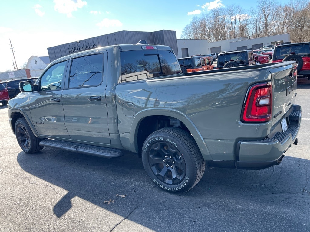 New 2026 Ram 1500 BIG HORN CREW CAB 4X4 5'7 BOX Pickup
