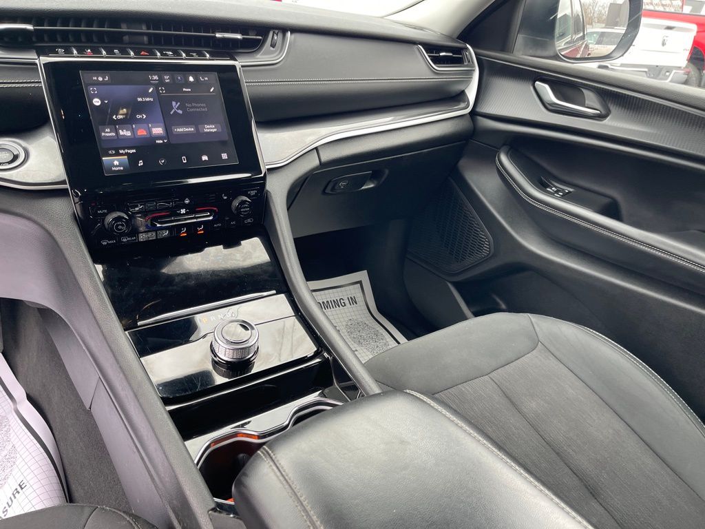 2023 Jeep Grand Cherokee L Laredo - Photo 15