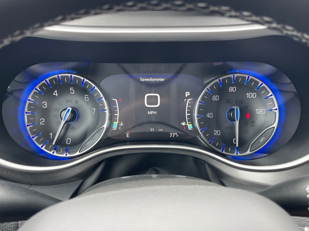 2026 Chrysler Pacifica Select - Photo 27