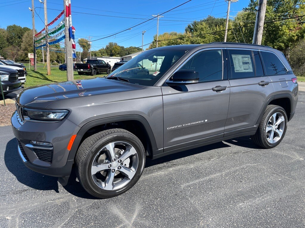 New 2025 Jeep Grand Cherokee LIMITED 4X4 Sport Utility