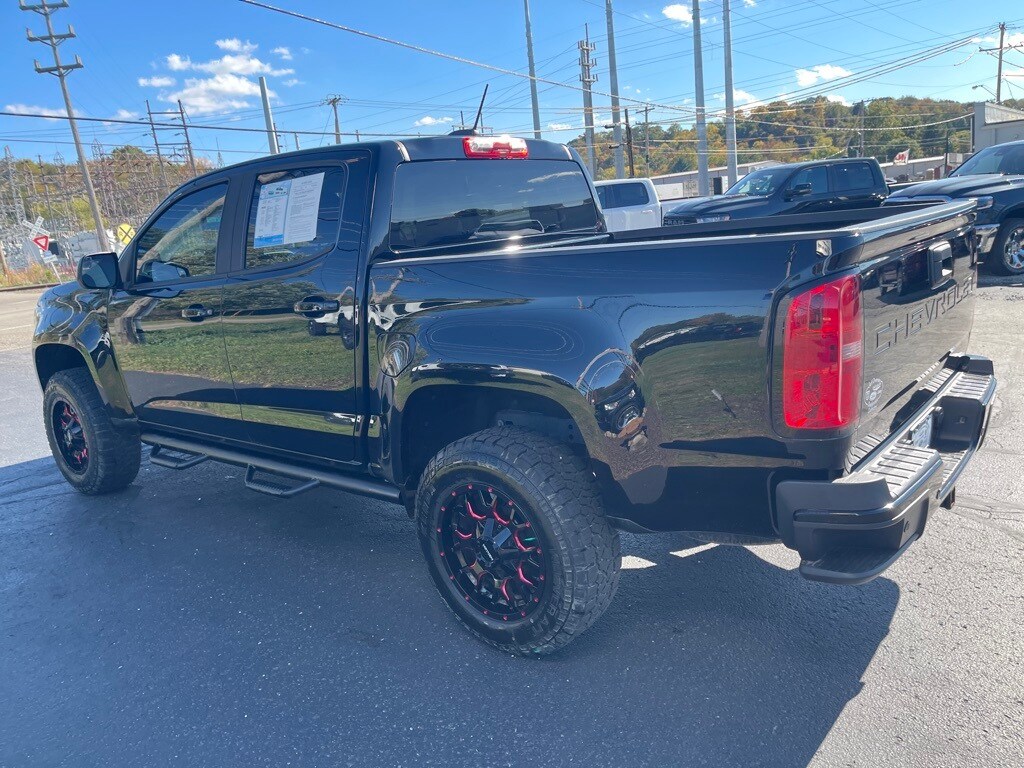 2022 Chevrolet Colorado LT photo 3