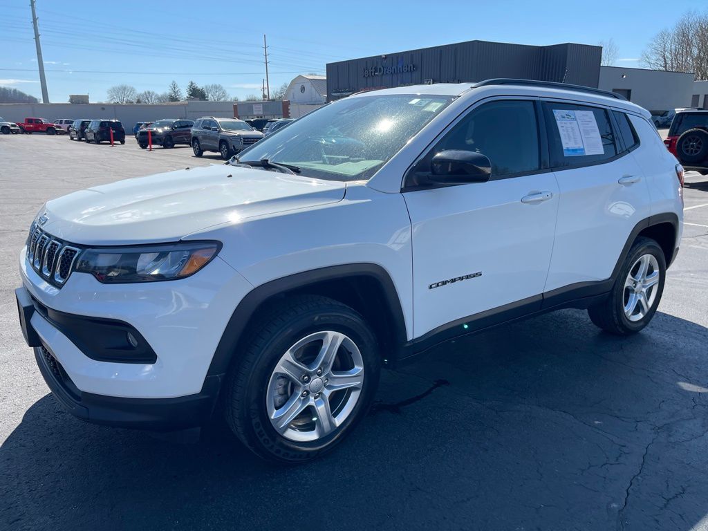 Used 2023 Jeep Compass Latitude with VIN 3C4NJDBN6PT557656 for sale in Coshocton, OH