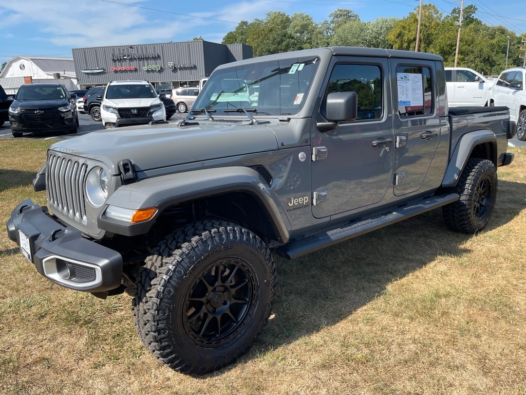 Used 2021 Jeep Gladiator Overland with VIN 1C6HJTFG8ML542206 for sale in Coshocton, OH