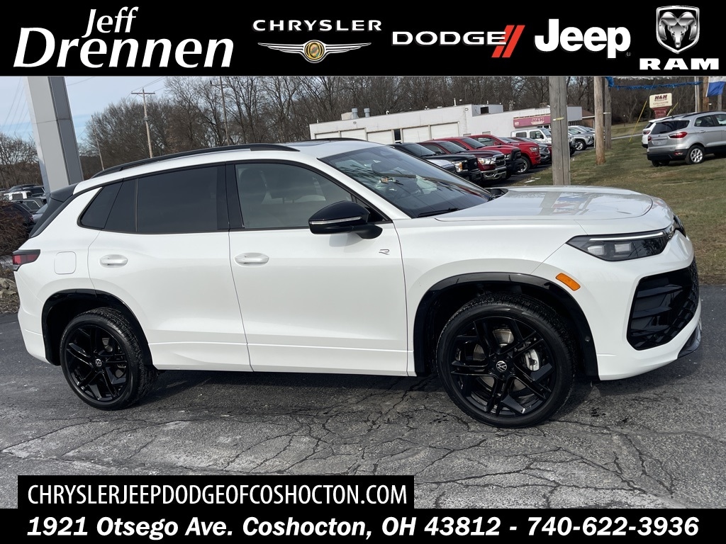 2025 Volkswagen Tiguan SE R-LINE BLACK