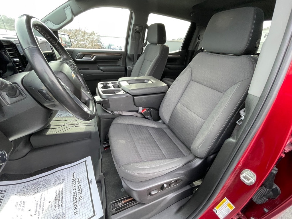 2023 Chevrolet Silverado 1500 LT - Photo 10