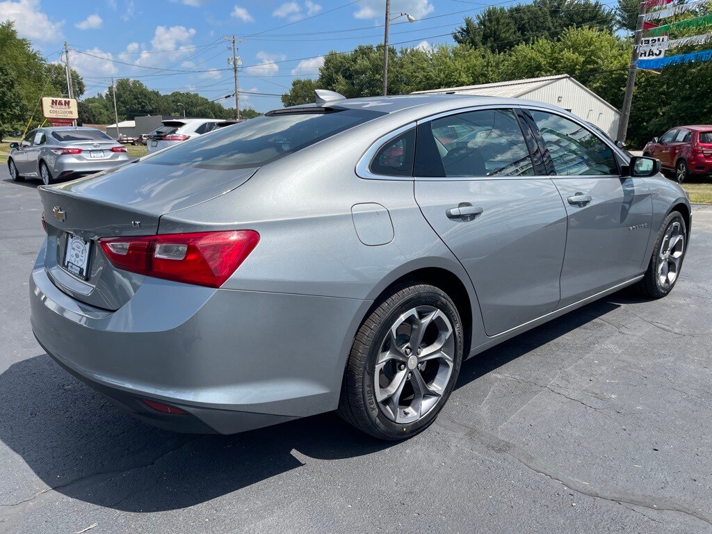 2023 Chevrolet Malibu 1LT photo 3