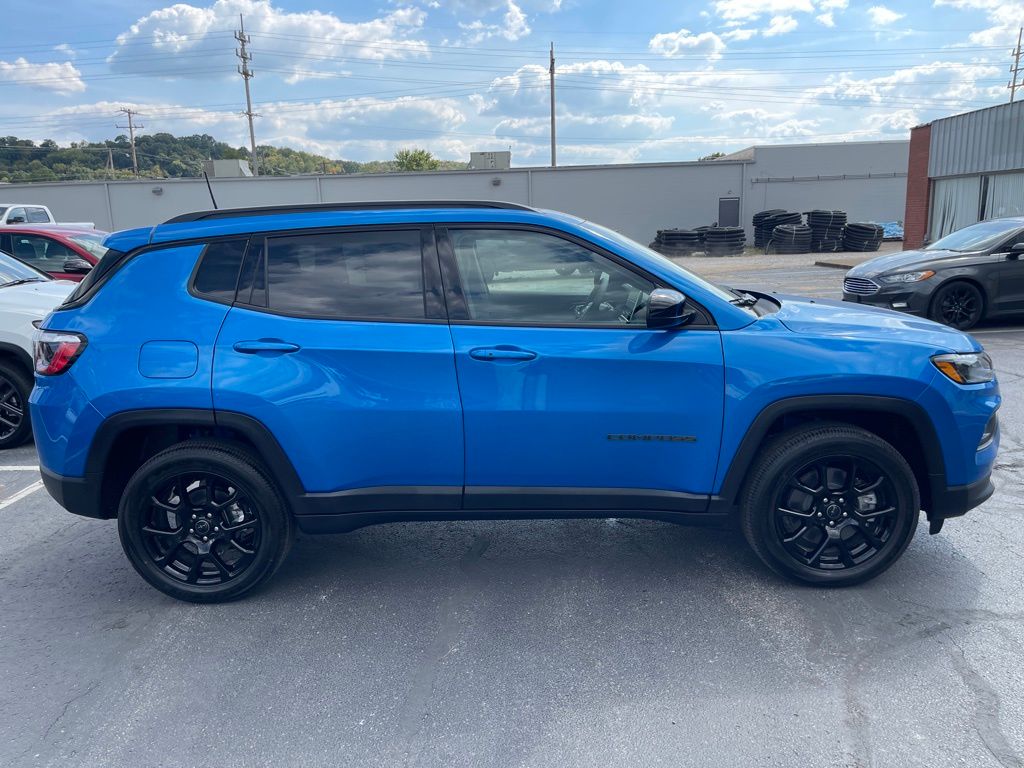 2025 Jeep Compass Latitude - Photo 8