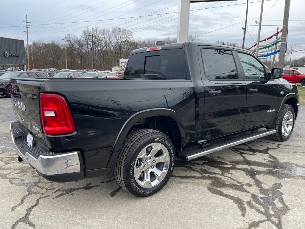 New 2026 Ram 1500 BIG HORN CREW CAB 4X4 5'7 BOX Pickup