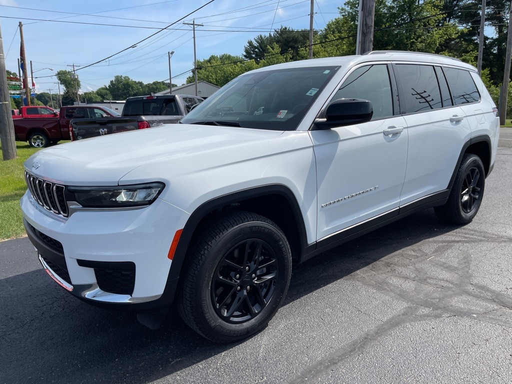 Used 2022 Jeep Grand Cherokee L Laredo with VIN 1C4RJKAG4N8545669 for sale in Coshocton, OH